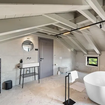 Madora ヴィラ ポレッチ